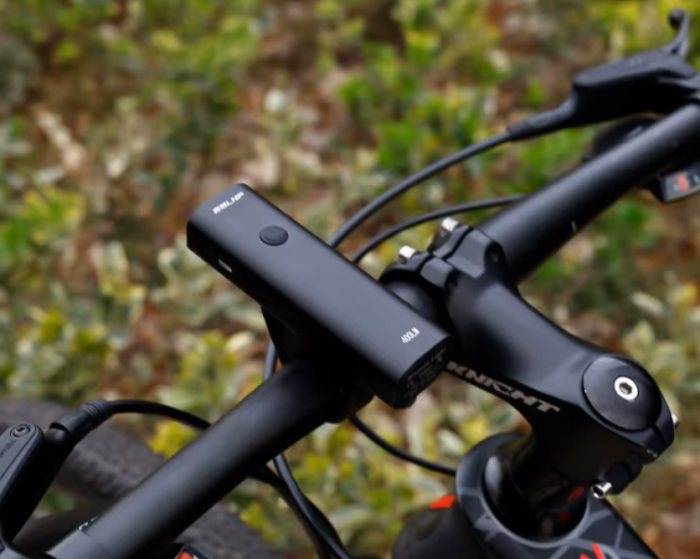 Велосипедна фара ESLNF EOS200 400Lm 2000mAh