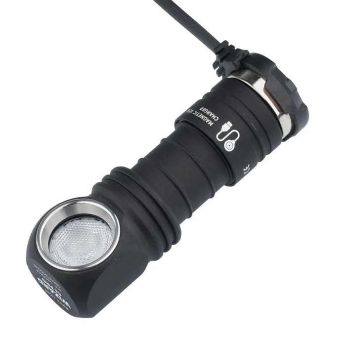 Портативний світлодіодний ліхтарик Armytek Wizard C1 Pro 1000Lm 6000K