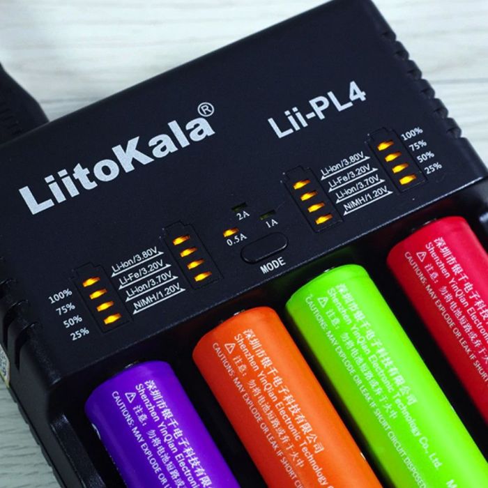 Універсальний зарядний пристрій Liitokala lii-Pl4